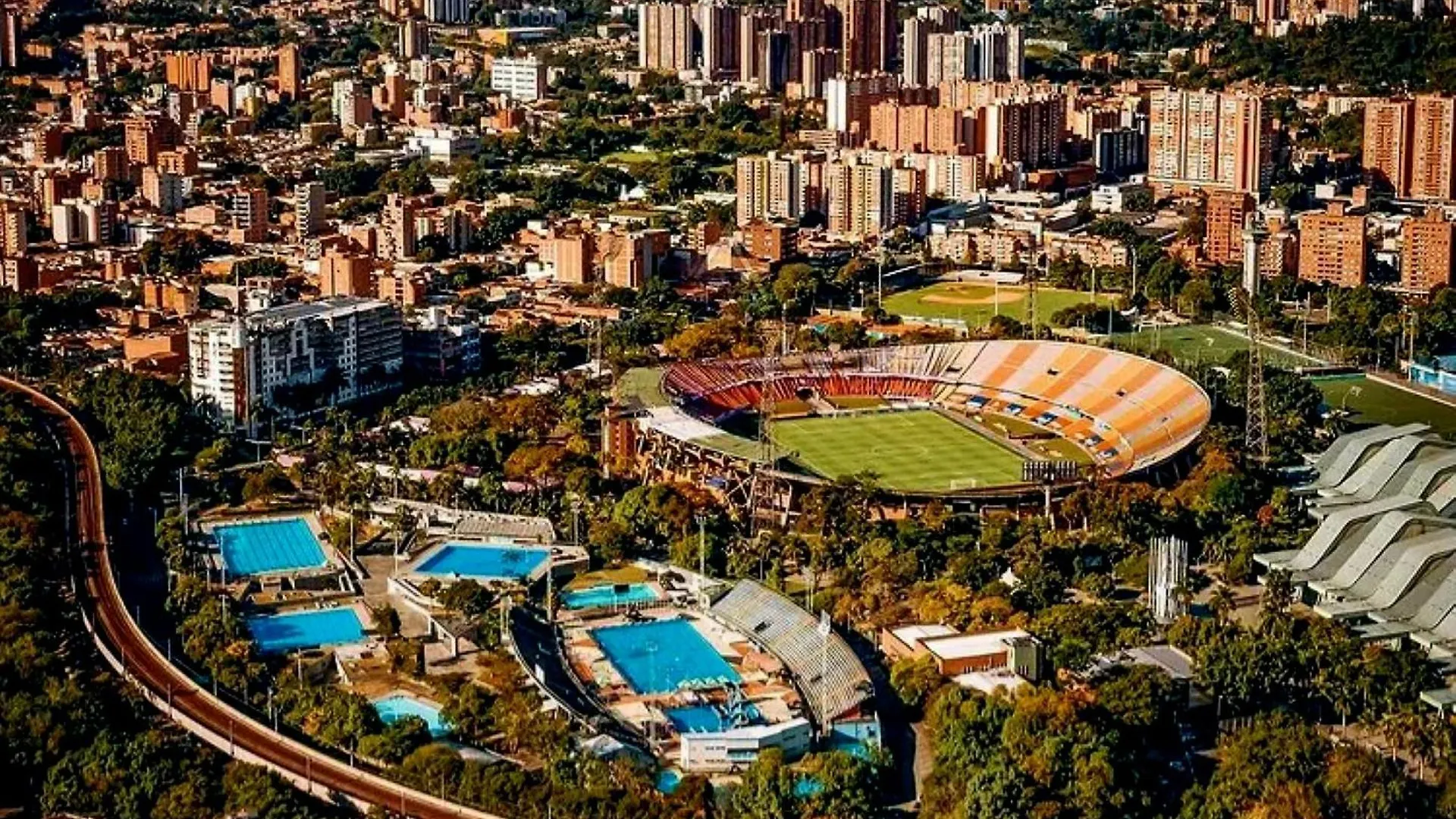 Lägenhet Villa Laura Apartamentos Exclusivos Con Ascensor Privado En Laureles Medellín