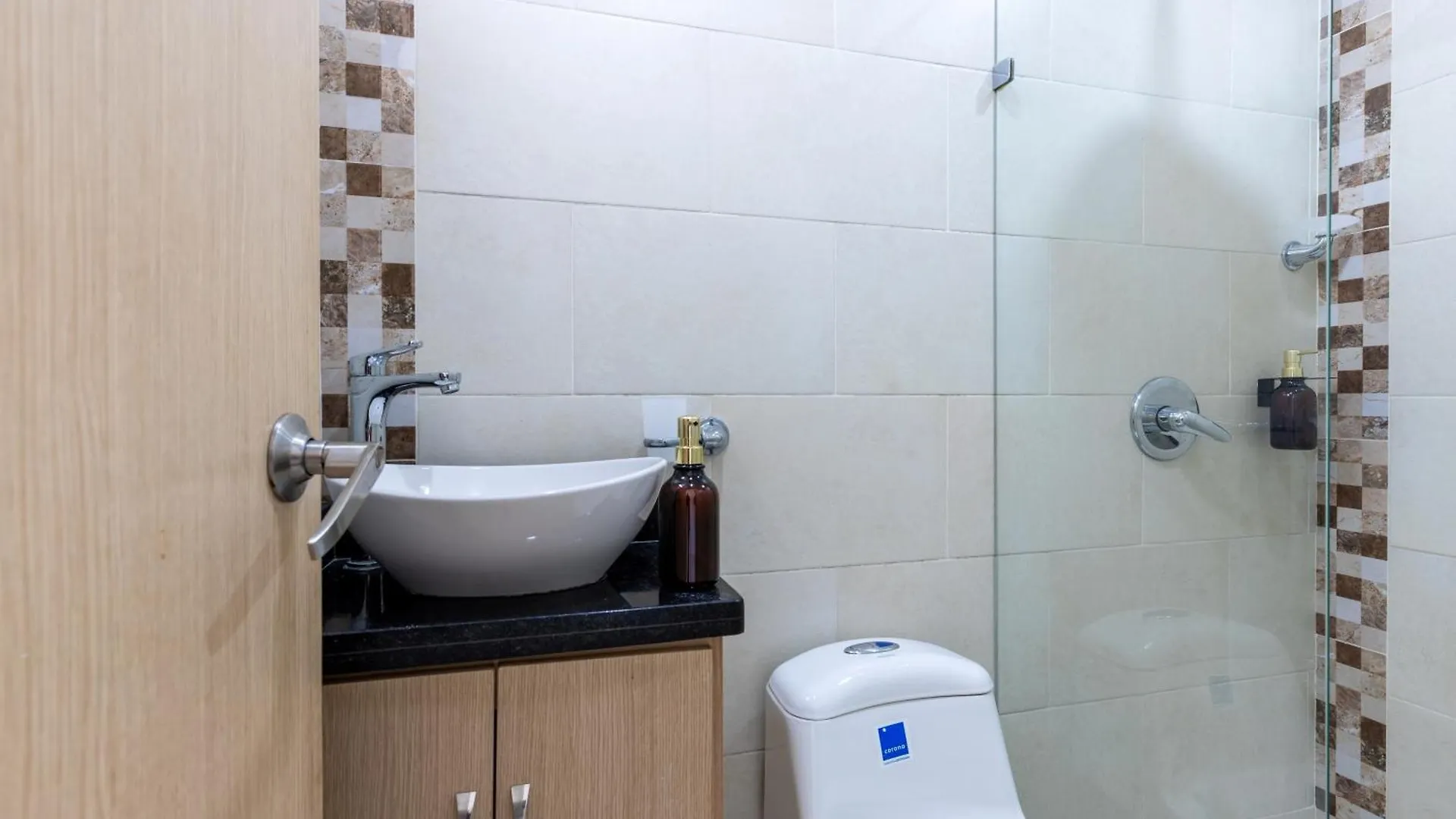 Villa Laura Apartamentos Exclusivos Con Ascensor Privado En Laureles Medellín