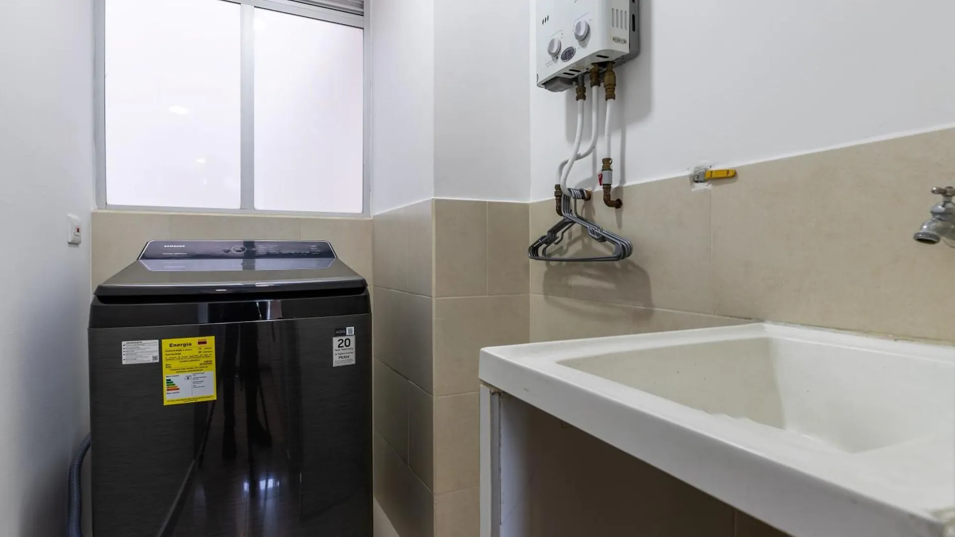 Lägenhet Villa Laura Apartamentos Exclusivos Con Ascensor Privado En Laureles Medellín