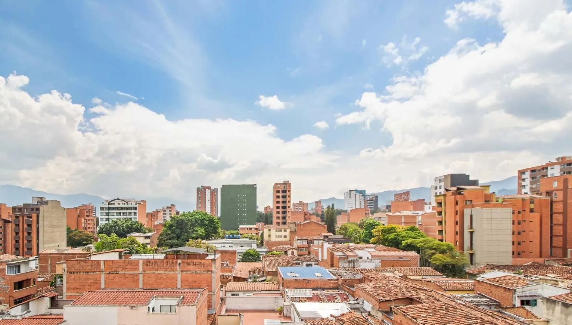 Villa Laura Apartamentos Exclusivos Con Ascensor Privado En Laureles Medellín 0*,  Colombia