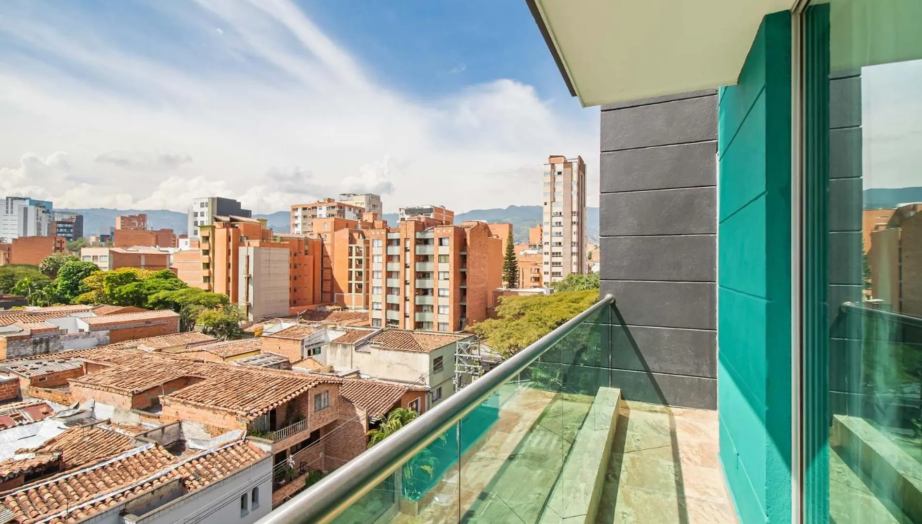 Villa Laura Apartamentos Exclusivos Con Ascensor Privado En Laureles Medellín Lägenhet