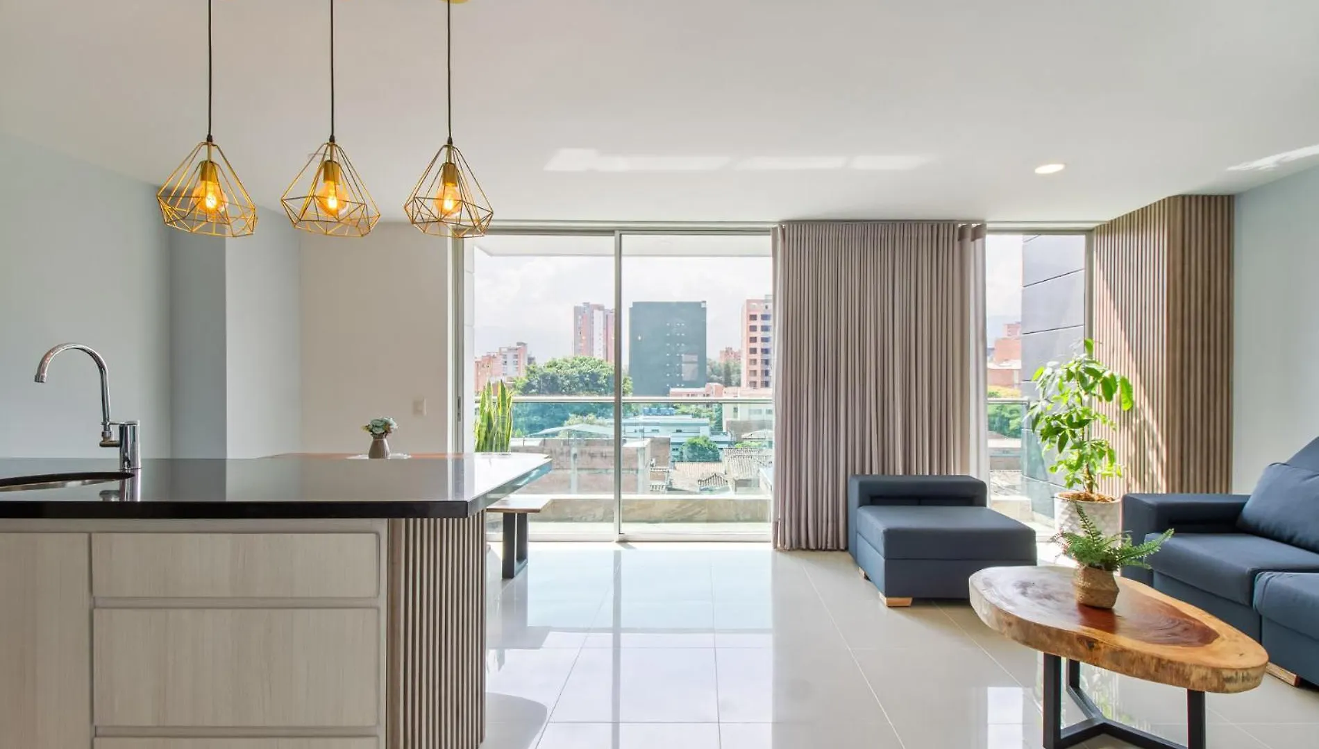 Villa Laura Apartamentos Exclusivos Con Ascensor Privado En Laureles Medellín