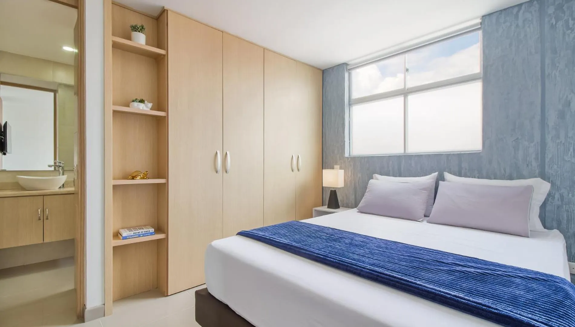 Villa Laura Apartamentos Exclusivos Con Ascensor Privado En Laureles Medellín Lägenhet