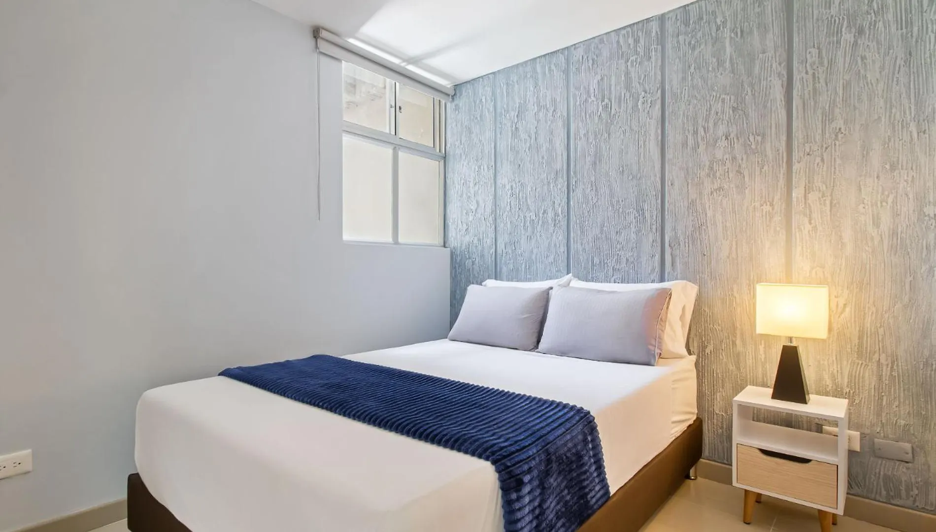 Villa Laura Apartamentos Exclusivos Con Ascensor Privado En Laureles メデジン アパート